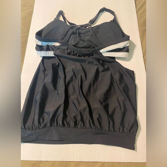 Womans tankini swim top Stripes Lined Bathing Suit flattering black L - Picture 4 of 7